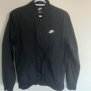 Nike Men's Black Windbreaker Jacket